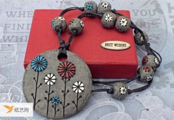 Illustrated steps on how to make full use of ultra-light clay to make a personalized polymer clay necklace