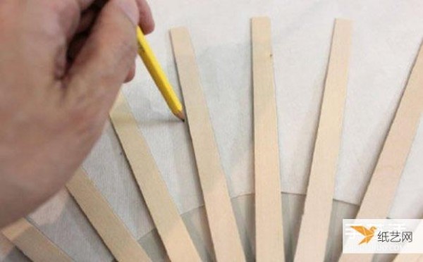 Illustrated tutorial on the hand-making method of traditional Chinese fans