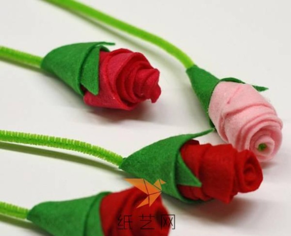 Tutorial on making non-woven roses for Valentine’s Day gifts