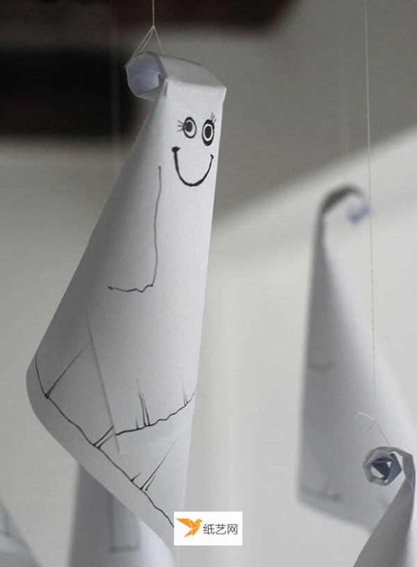 Kindergarten handmade Halloween ghost ornaments