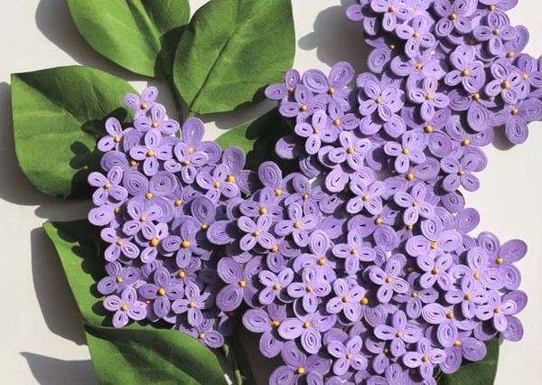 Tutorial on making three-dimensional paper-quilled lilac flowers by hand