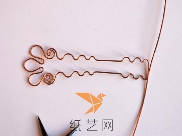 Tutorial on how to make a vintage and delicate winding hairpin for Valentine’s Day gift