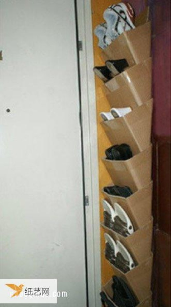 How to reuse unwanted cardboard boxes to make personalized shoe racks