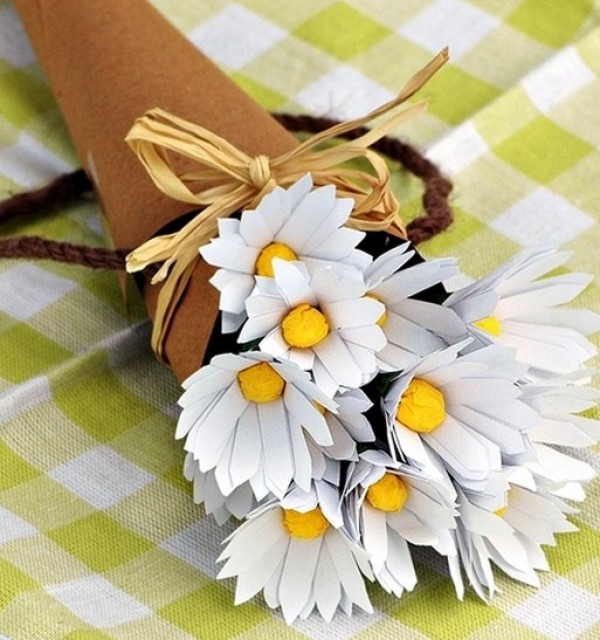 Ingenious handmade methods and tutorials for simple paper flower daisies