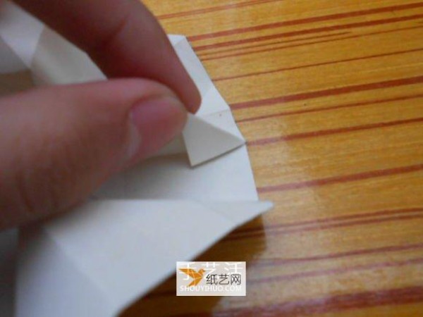 Illustration of the specific folding method of Fukuyama Paper Rose