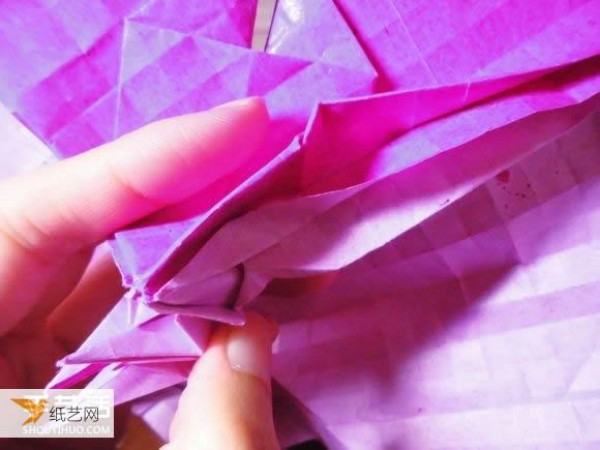 Very creative step-by-step illustration of Dielianhua heart origami