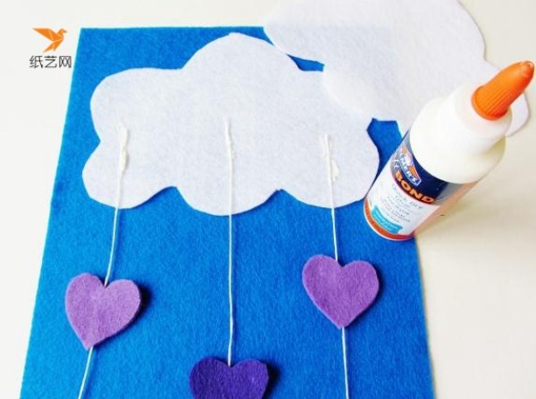 Tutorial on how to make small cloud decorations made of non-woven fabrics