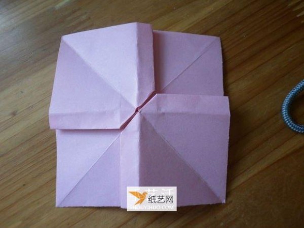 Easy to learn how to fold paper bows