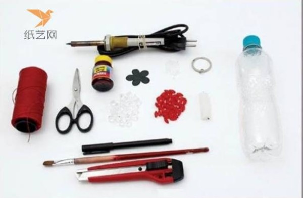 Tutorial on turning waste into treasure Tutorial on making a unique key chain made from waste plastic bottles