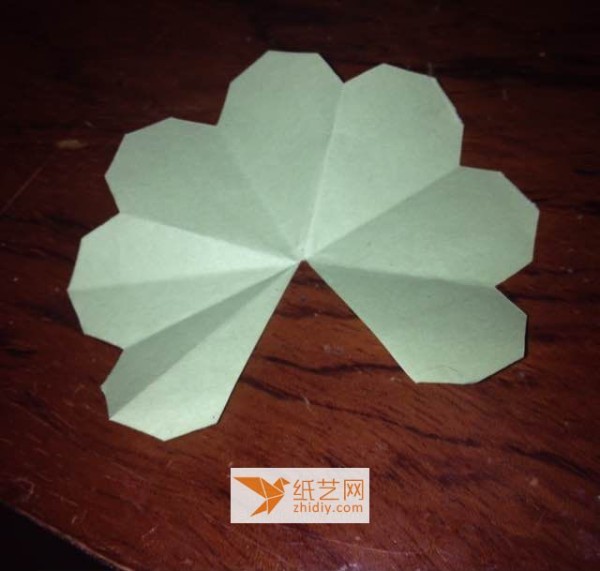 Three-dimensional flower origami greeting card illustration tutorial