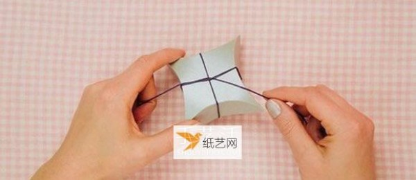 Detailed illustration of folding a wedding candy box using origami