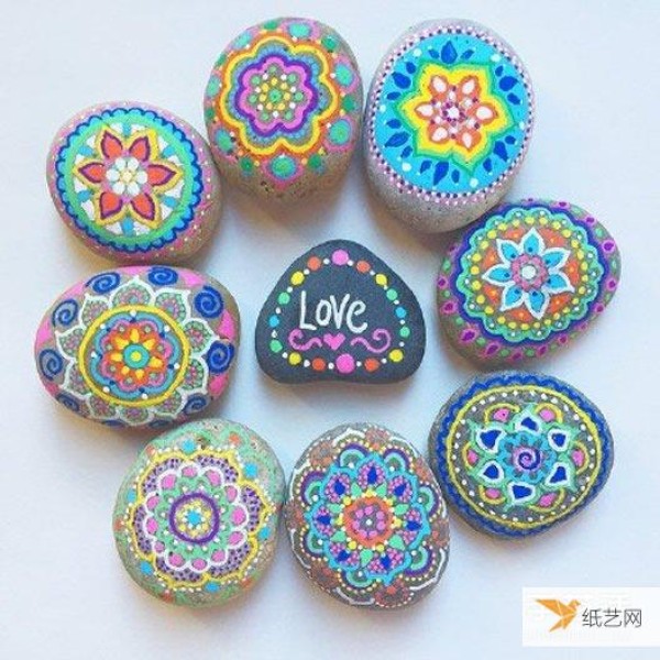 The Art of Turning Stones into Treasures Showcasing Cute Pictures of Hand-painted Pebbles