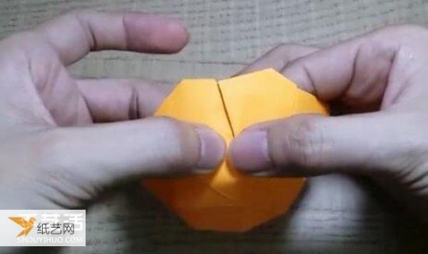 Illustrated tutorial on how to make a very small origami oil-paper umbrella