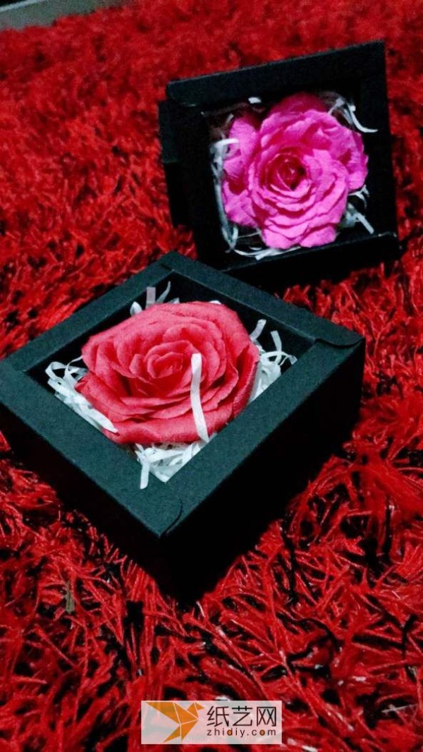 Paper rose gift box made of crepe paper, Valentine’s Day gift making tutorial