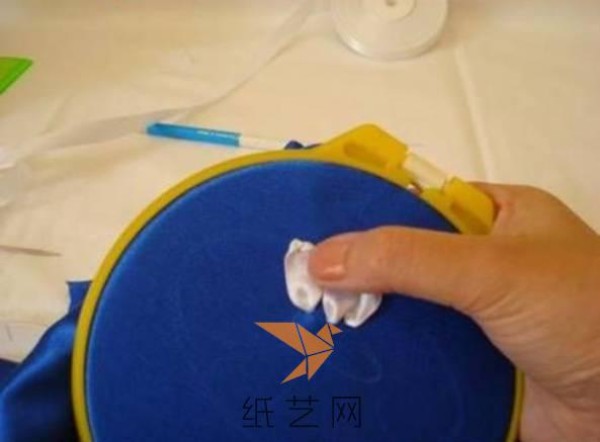 Embroidery fabric white lotus making tutorial