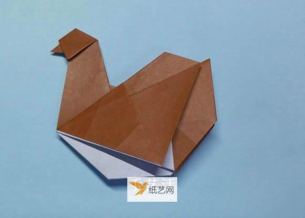 Detailed step-by-step illustration of folding a hen