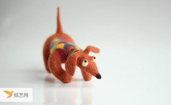 A heart-warming handmade work - pictures of cute wool felt animals