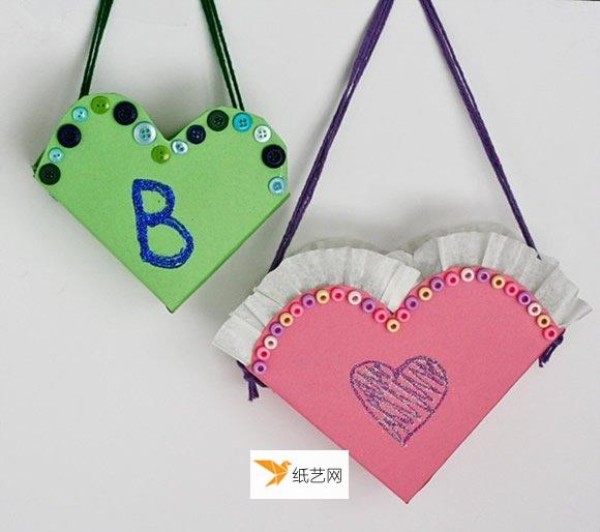 How to reuse waste paper boxes to make kindergarten toy bags