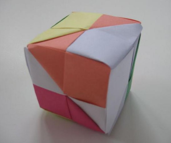 How to make a mysterious origami cube