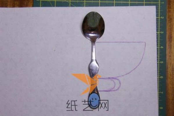 Tutorial on how to make a spoon and small airplane for New Year party decorations