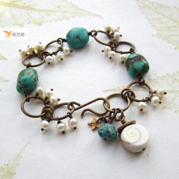 A legendary bracelet with a few small beads, so beautiful!