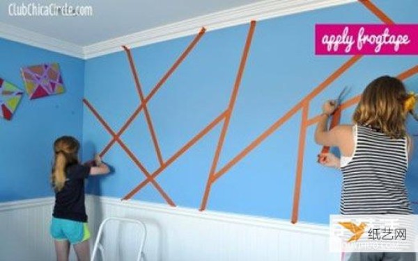 Hand-painted wall paintings that look very simple and personalized can be easily done with good tape paper