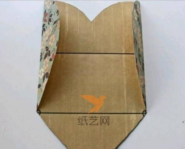 Origami envelope tutorial when folded into an envelope and opened into a heart shape