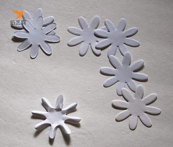 Pure daisy paper flower making tutorial