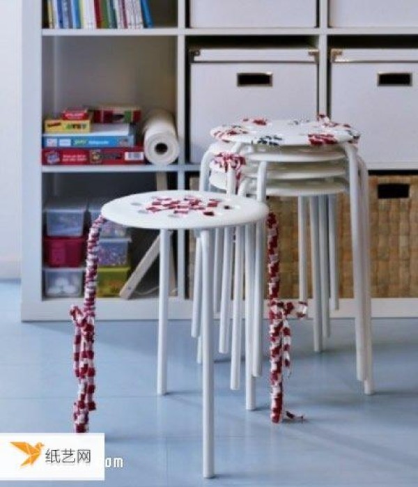 Tutorial on how to renovate old stools by tying them with hemp rope or cloth strips