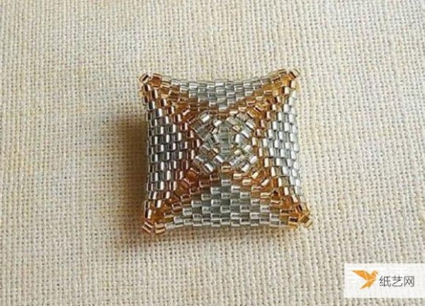 Tutorial on how to make handmade square jewelry and stone accessories with individuality