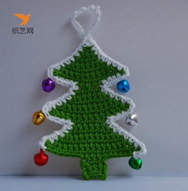 Crochet Christmas tree making tutorial illustration