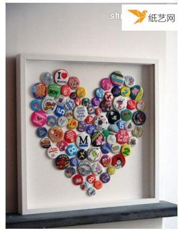 Personalized handmade buttons full of creativity and artistic flavor