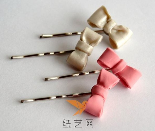 Tutorial on cute bow hairpins made from ultra-light clay