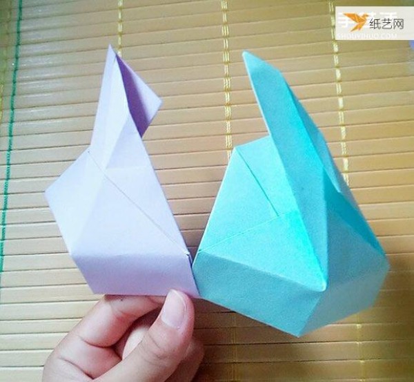 Illustration of the specific folding method of the exquisite-looking octagonal Chinese Valentines Day gift box carton