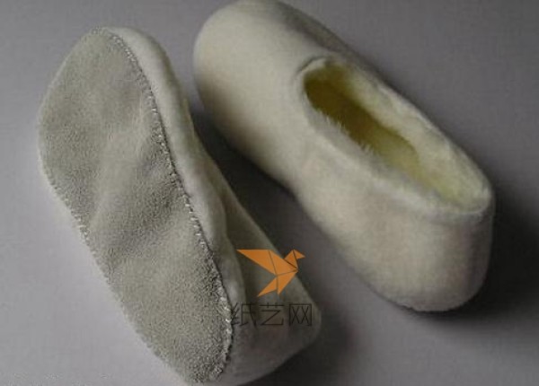 Tutorial on making furry and warm baby shoes