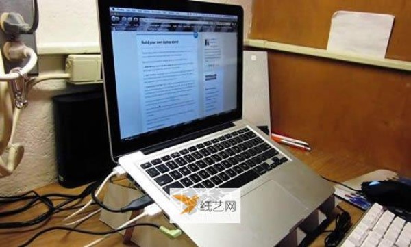 How to make a laptop cooling rack from corrugated paper