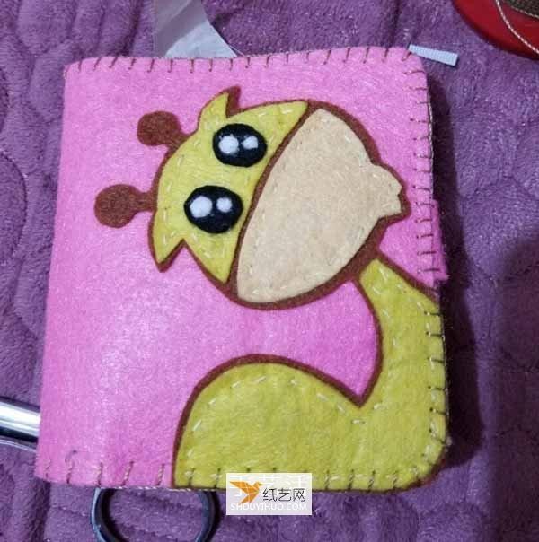 Make a cute cartoon wallet using non-woven fabric