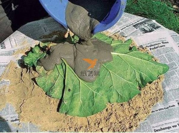 Turn Waste into Treasure Leaf-shaped Fruit Dessert Tray Creative DIY Tutorial on Turning Waste into Treasure