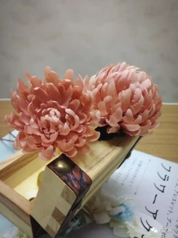 Xiaobai also comes to learn how to perm flowers! Introduction to hot stamping tutorial