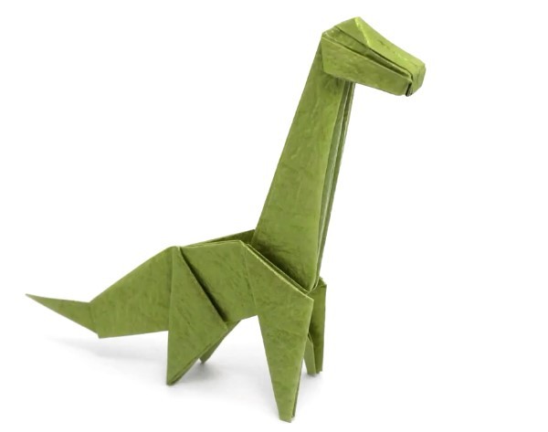 Tutorial on how to fold a simple origami dinosaur—Tutorial on how to fold a Brachiosaurus