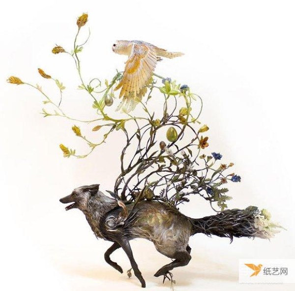 Ellen Jewett uses ceramics to capture elegant and spiritual wildlife