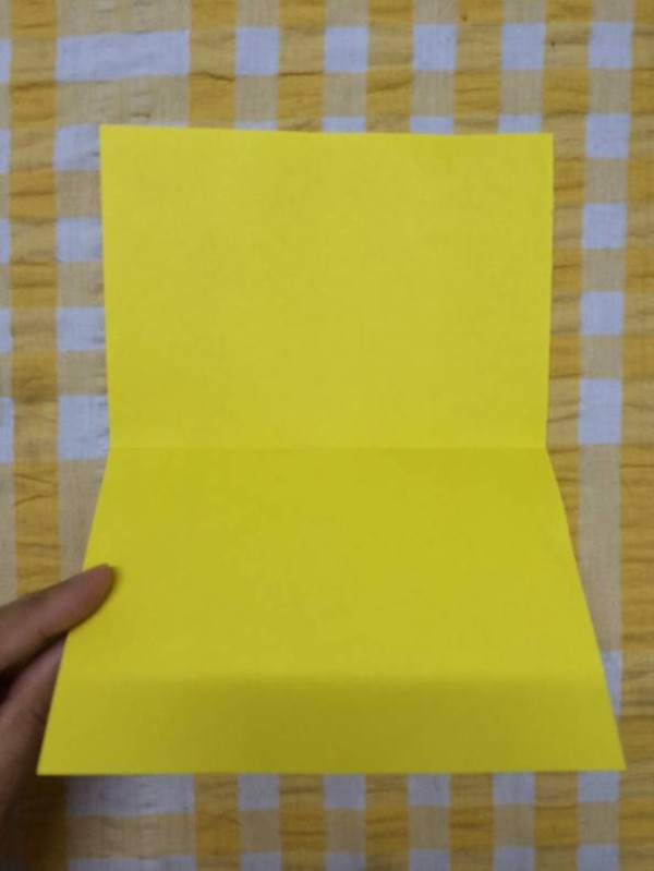 Super simple garbage paper box small box that children can make