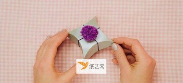 Detailed illustration of folding a wedding candy box using origami