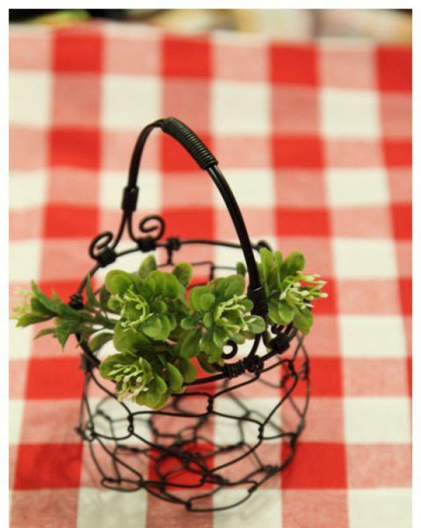 Cute little flower basket weaving teaches you step by step how to weave cute little flower baskets with fine wire. Illustrated weaving tutorial