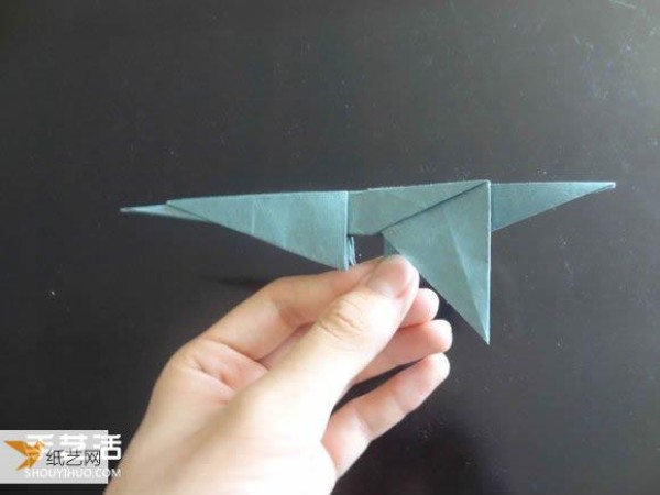 Western dragon with wings origami tutorial illustration