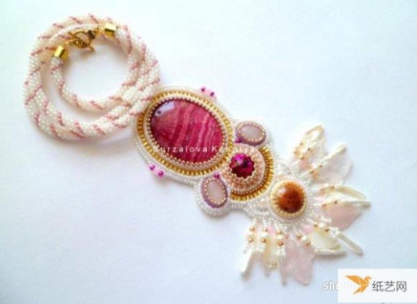 A very exquisite and personalized necklace beaded handmade illustrated tutorial