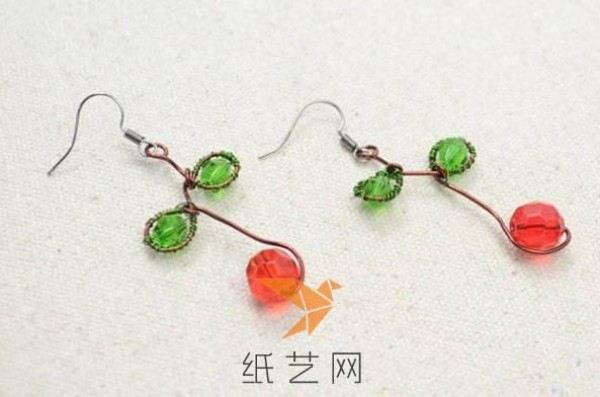 Tutorial on how to make exquisite wire-wound beaded earrings