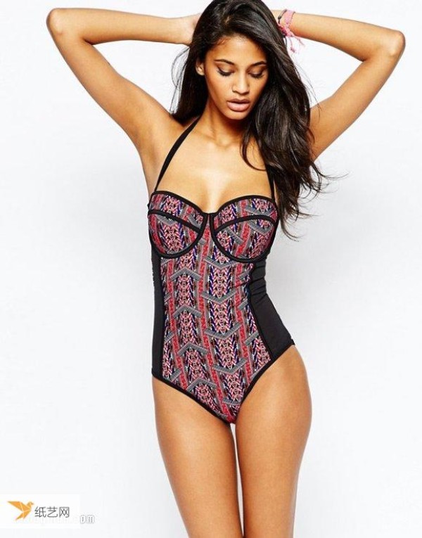 Choose the swimsuit style that best suits you according to your zodiac sign