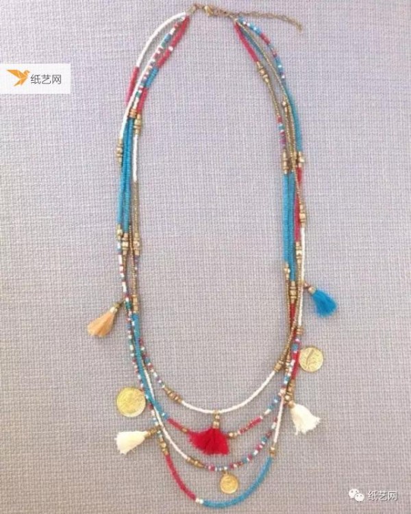 Elegant vintage style beaded necklace