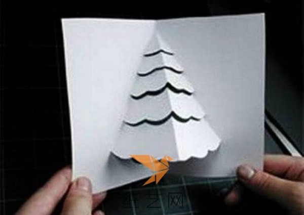 Christmas handmade paper-cut three-dimensional Christmas card making tutorial